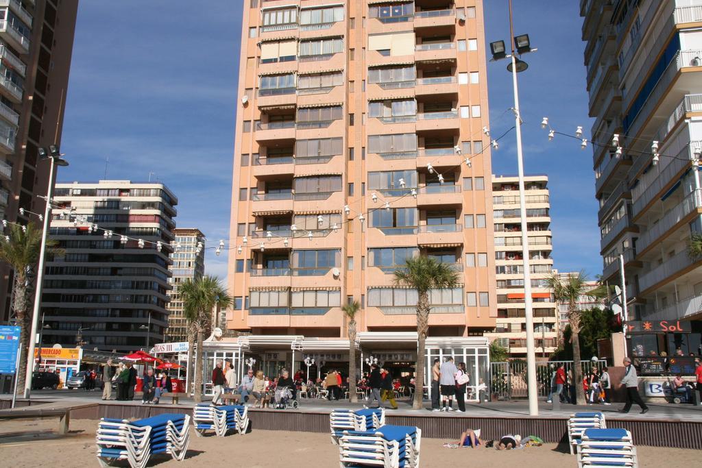 Apartamentos Don Vicente Бенидорм Стая снимка