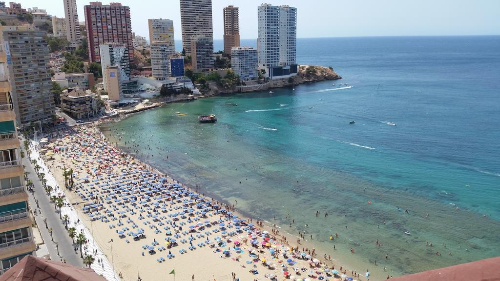 Apartamentos Don Vicente Бенидорм Стая снимка