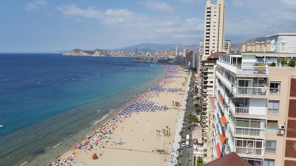 Apartamentos Don Vicente Бенидорм Стая снимка